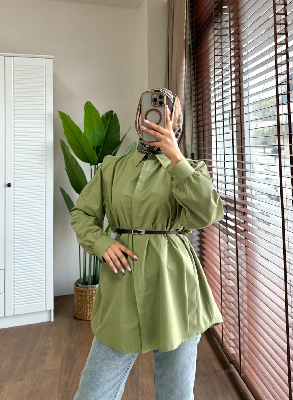 Omuz Volanlı Gömlek Çağla Yeşili