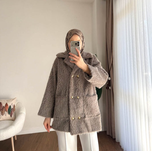 Düğme Detaylı Tüylü Ceket Vizon
